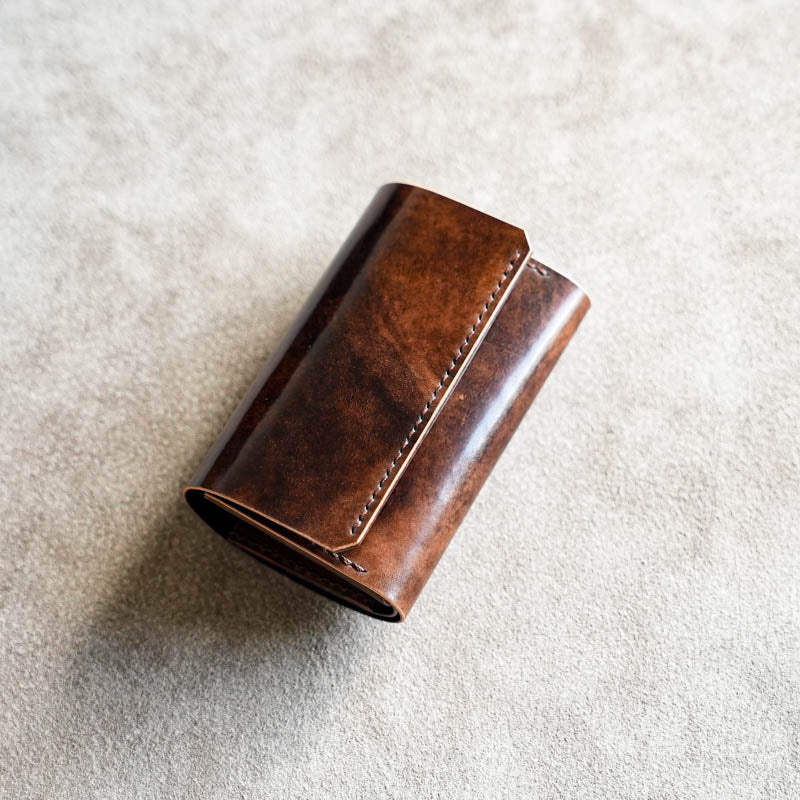 小さくて使いやすい財布 mini ミュージアムコードバンHand-Sewn